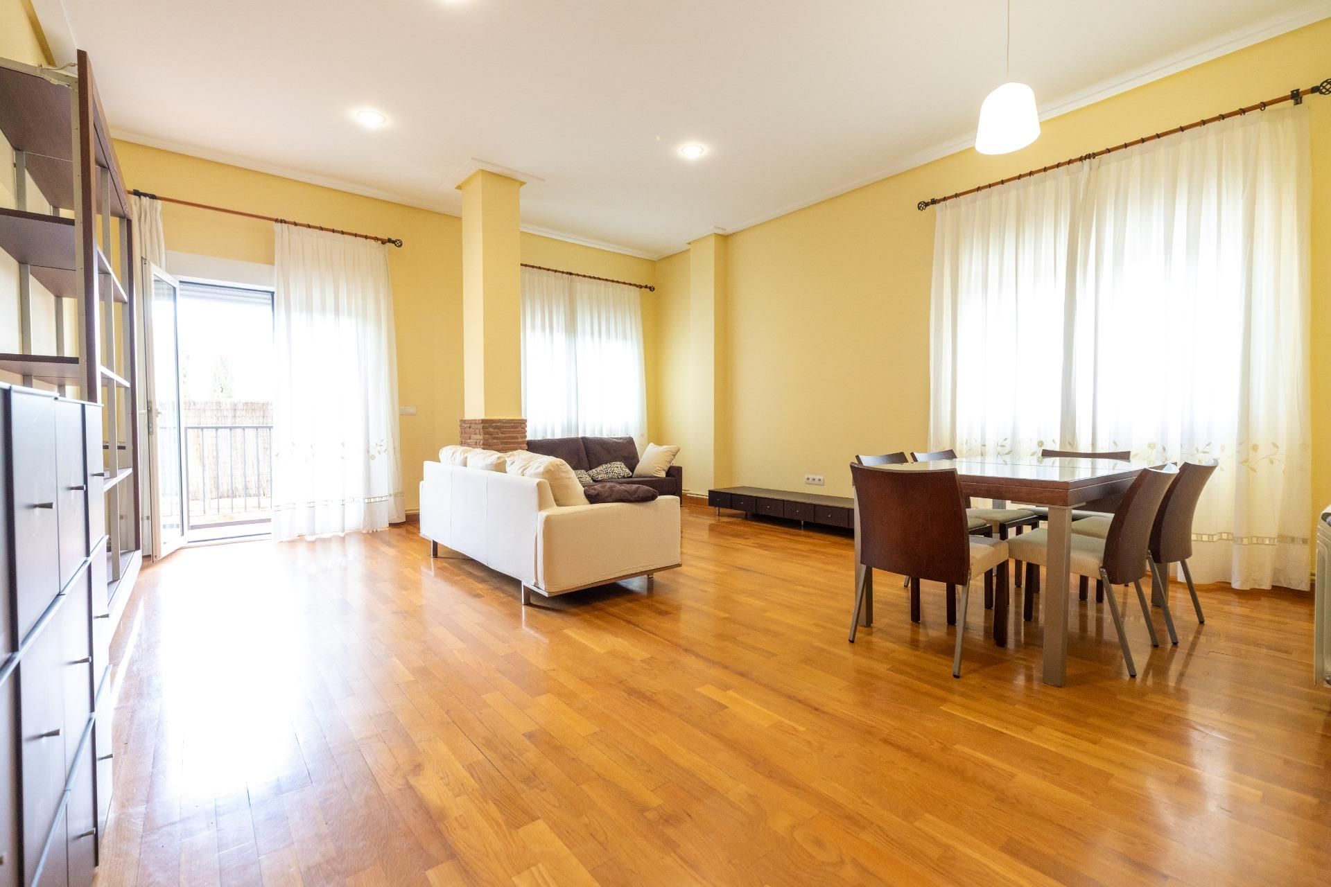 Living room of Flat for sale in  Murcia Capital  with Air Conditioner, Terrace and Storage room