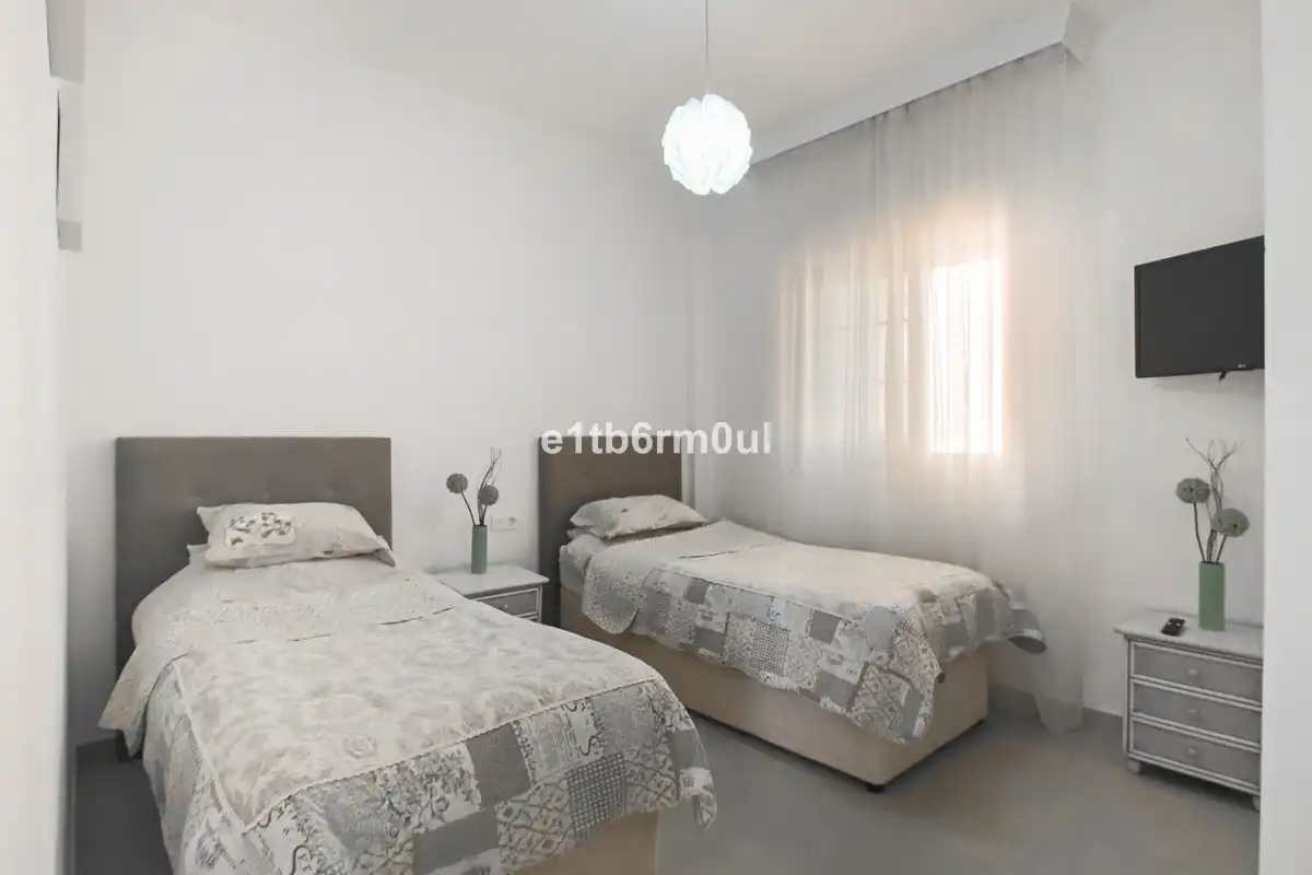 Flat with lift for sale in Nueva Andalucía, imagen 18