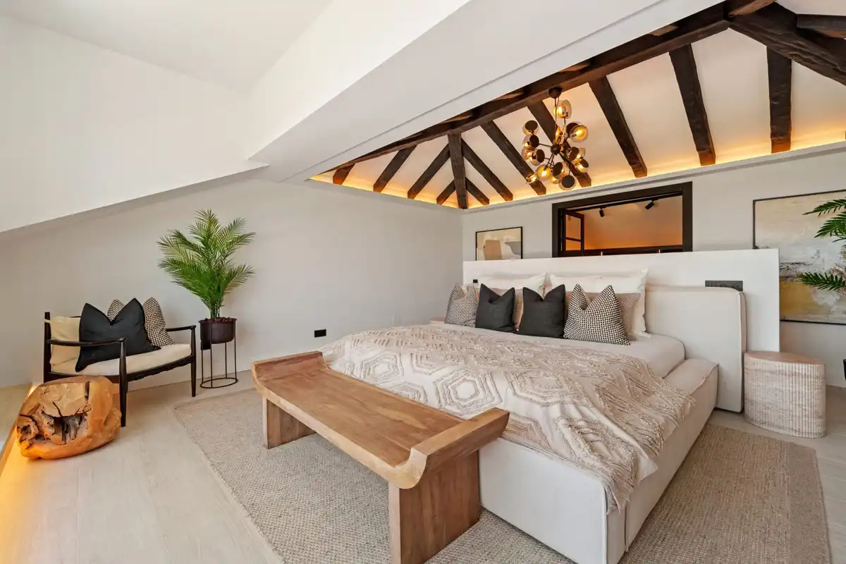 Villa mit Pool zum Verkauf in Nueva Andalucía, imagen 8