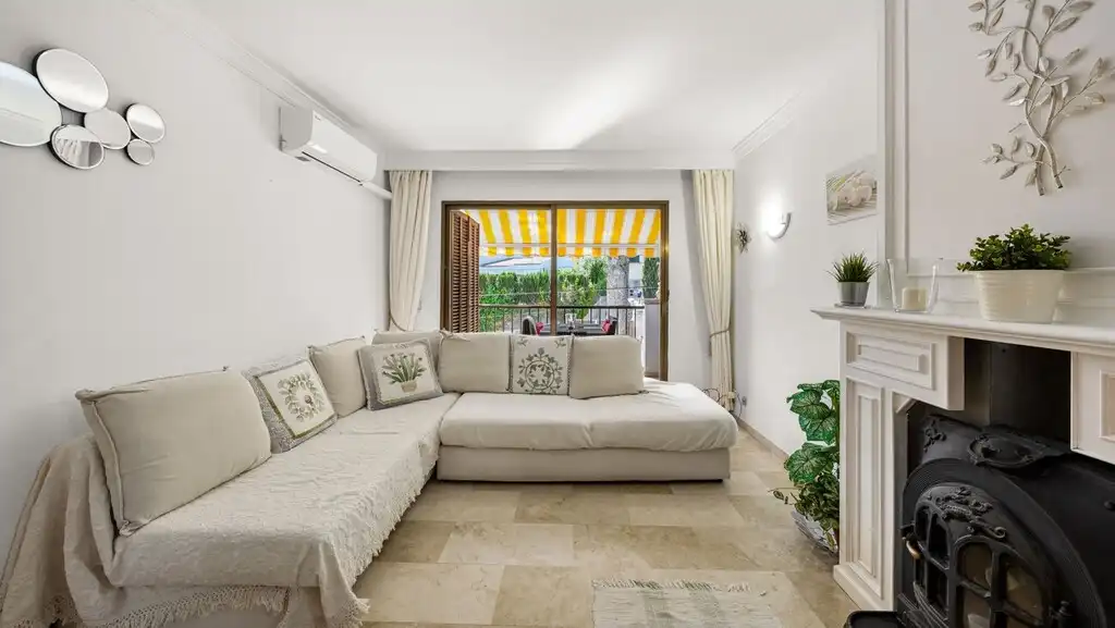 Sala d'estar de Apartament en venda en Calvià amb Aire condicionat i Terrassa