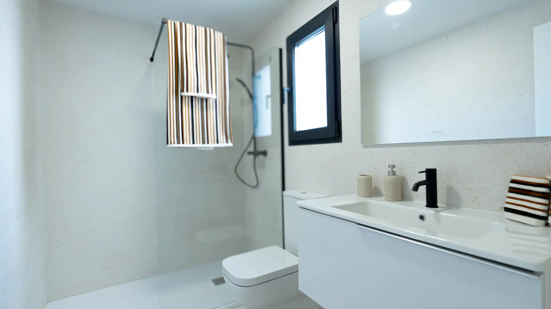 Bathroom of Ground floor for sale in Jávea / Xàbia  with Air Conditioner, Heating and Terrace