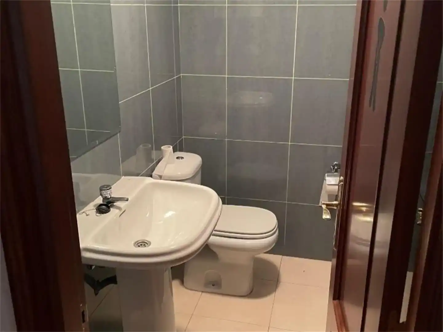 Baño de Nave industrial de alquiler en Lalín