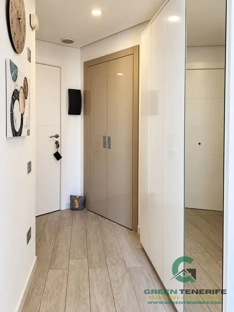 Piso en venta en Adeje con Aire acondicionado, Terraza y Piscina