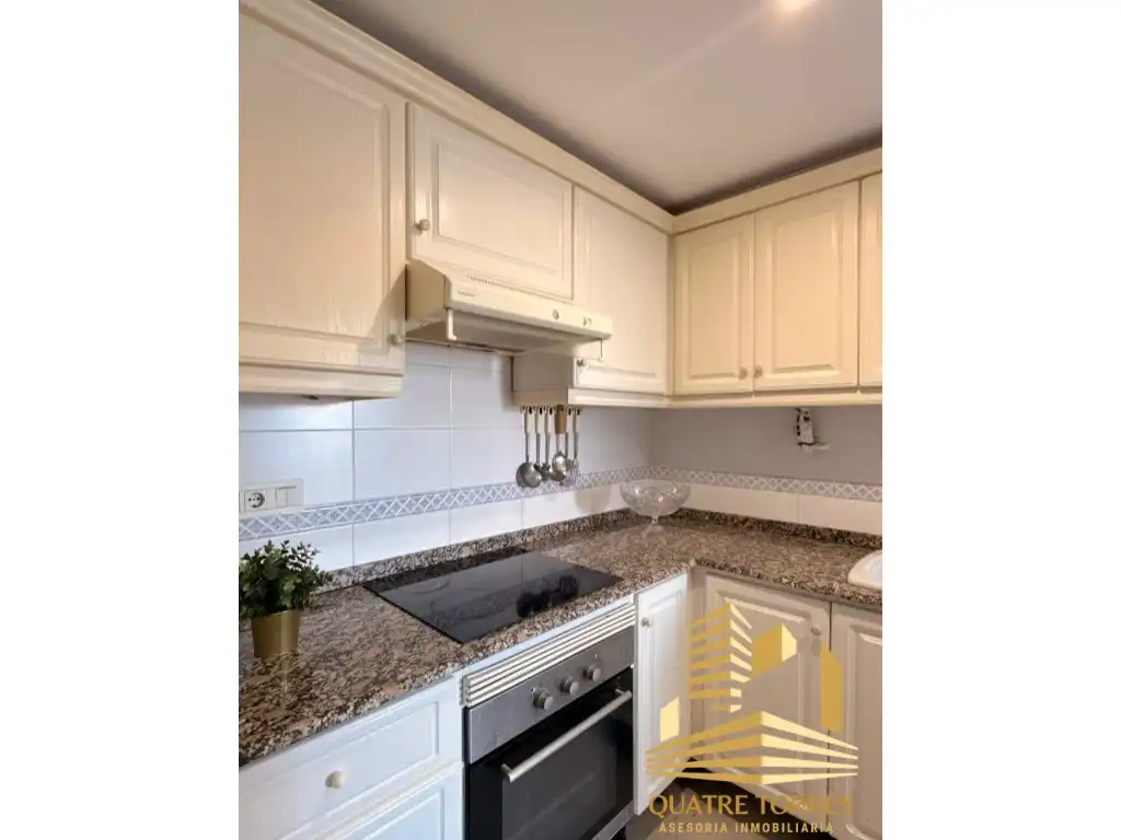 Flat for sale in Calle Linares, Nou Moles, L'Olivereta, Valencia Capital