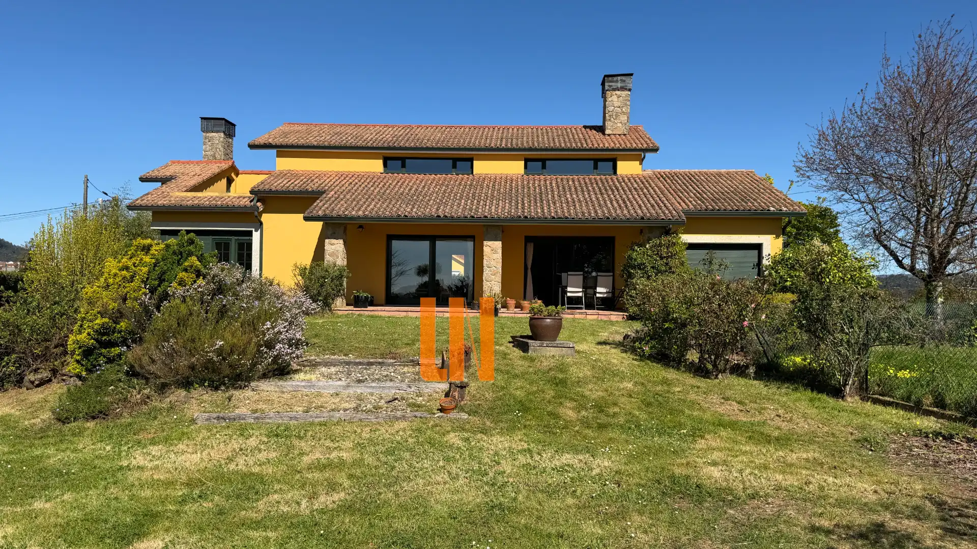 Exterior view of Houses for sale in Miño  with Heating, Private garden and Parquet flooring