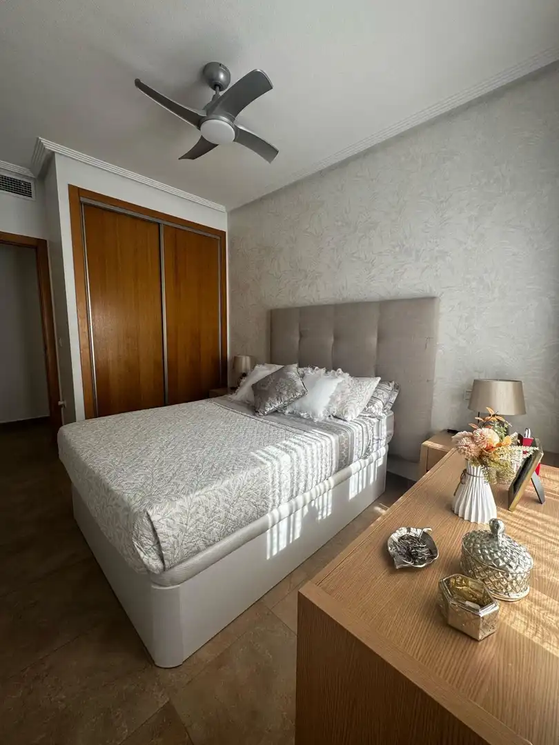 Dormitori de Apartament en venda en Almoradí amb Aire condicionat, Terrassa i Traster