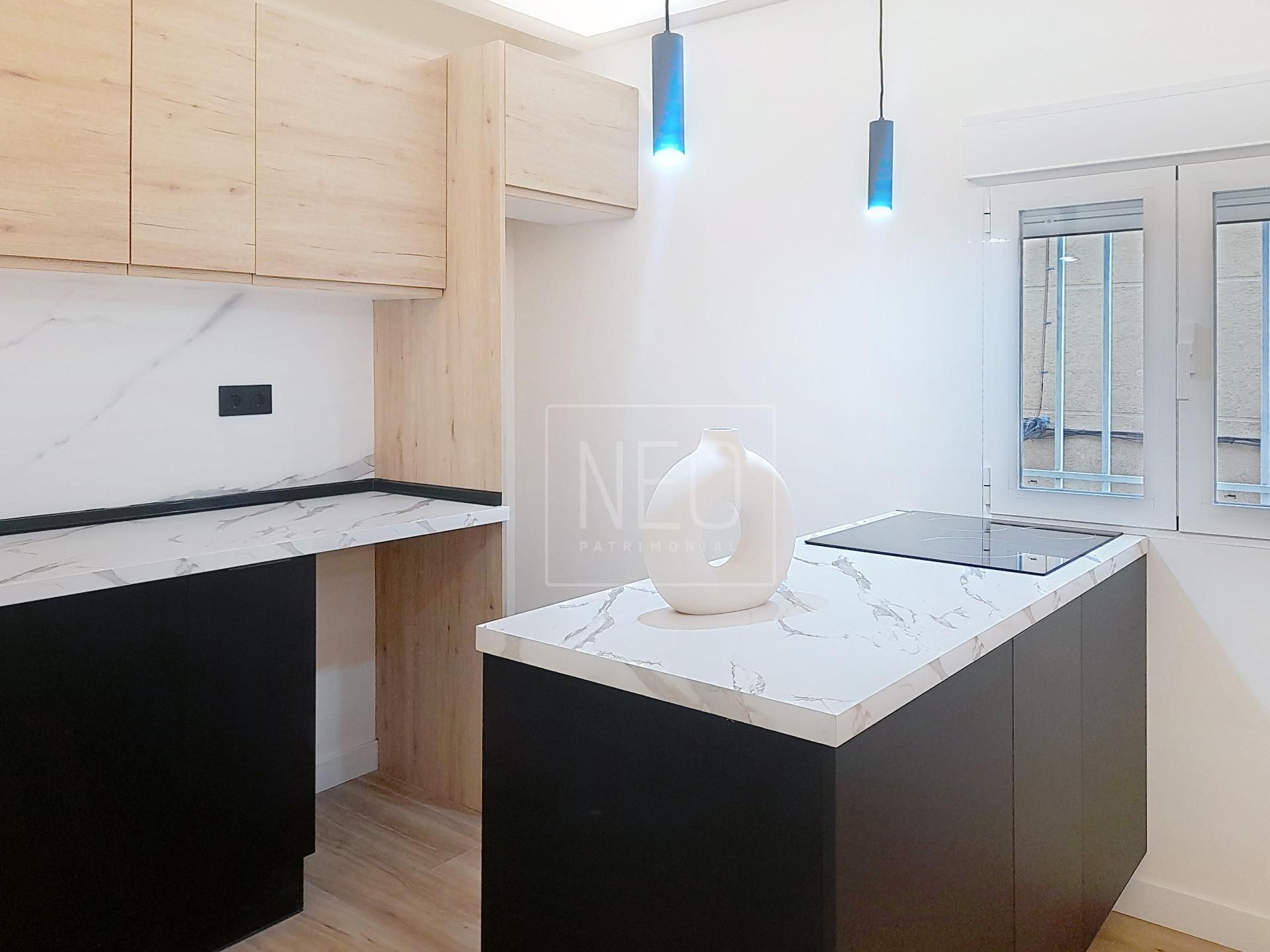 Cuina de Pis en venda en  Madrid Capital amb Aire condicionat