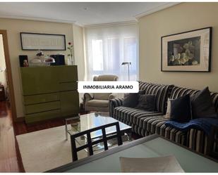 Sala d'estar de Apartament en venda en Oviedo 