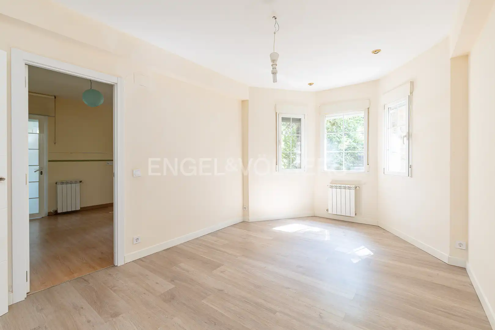 Bedroom of Houses for sale in Valdemorillo  with Heating, Private garden and Parquet flooring