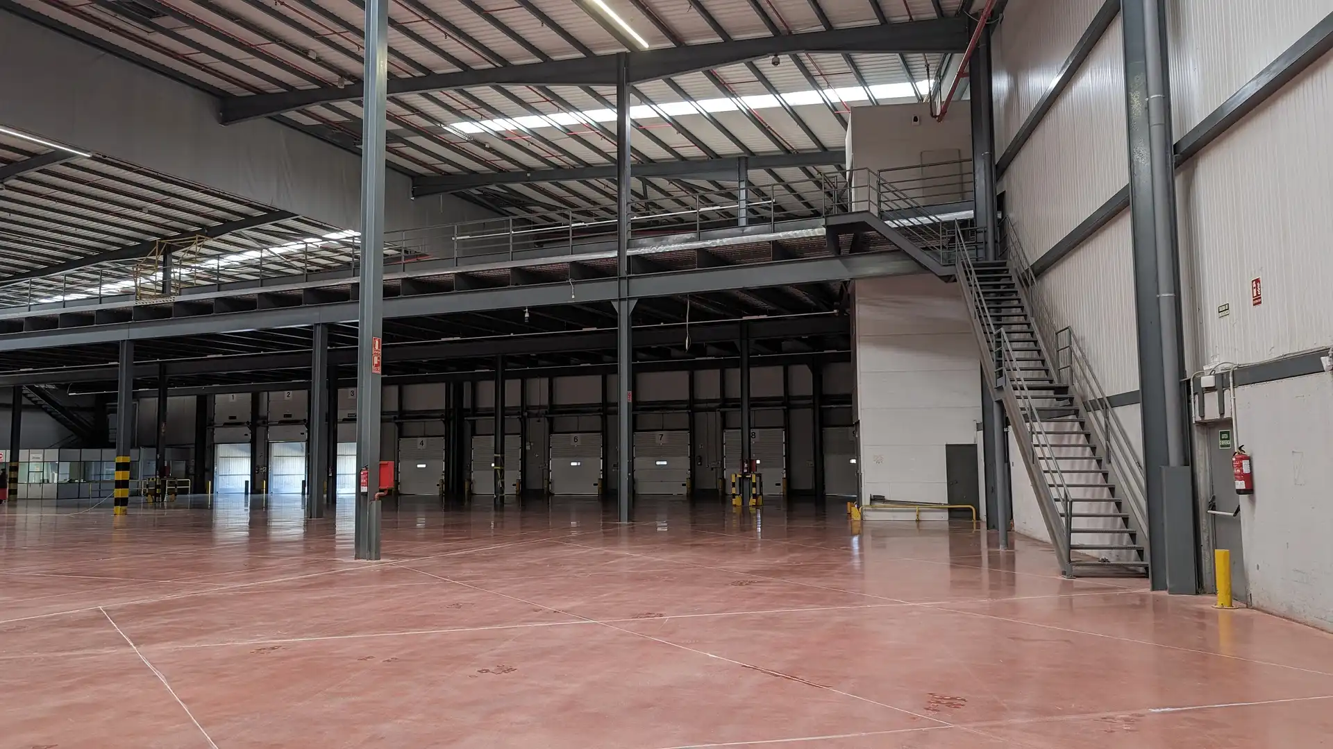 Nau industrial de lloguer en La Bisbal del Penedès