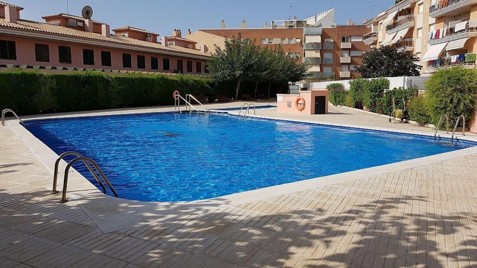 Piscina de Pis de lloguer en Torredembarra amb Jardí privat, Terrassa i Piscina comunitària