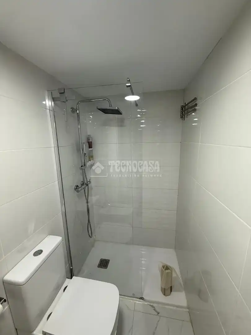 Badezimmer von Einfamilien-Reihenhaus zum Verkauf in Utebo