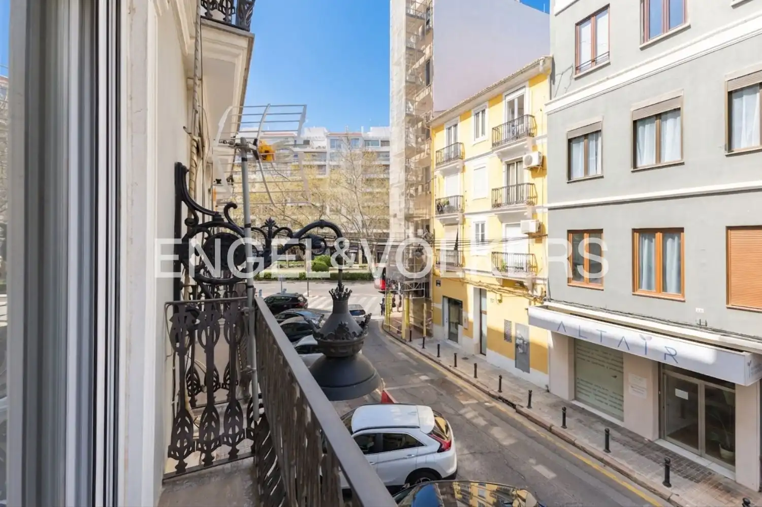 Vista exterior de Pis de lloguer en Valencia amb Calefacció, Parquet i Moblat