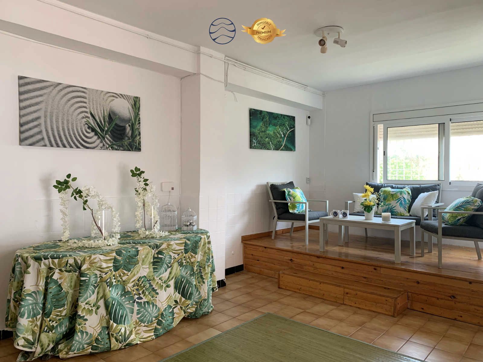 Comedor de Apartamento en venta en Salou con Terraza y Amueblado