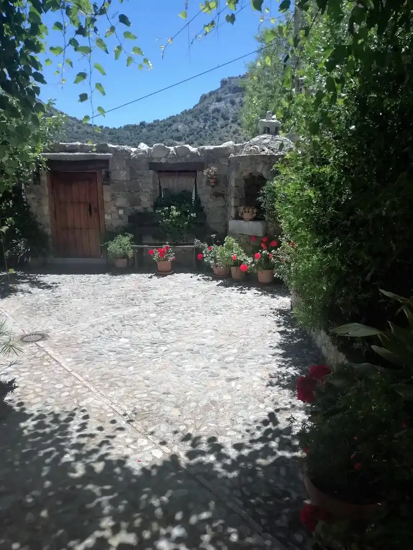 Houses for sale in Villaluenga del Rosario
