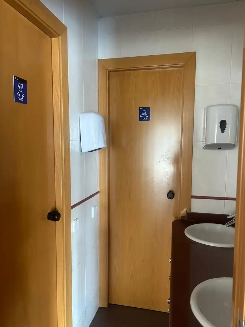 Baño de Oficina de alquiler en Barcelona