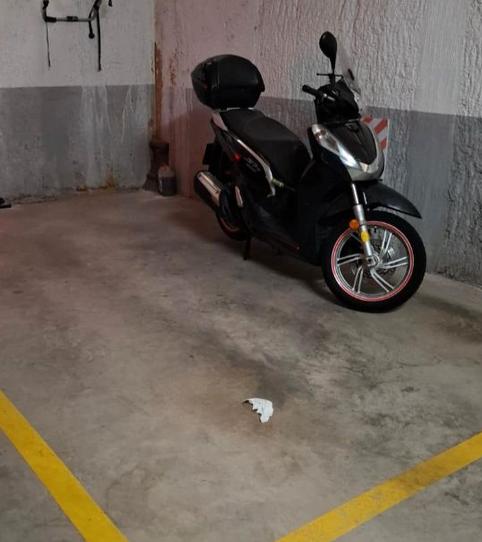 Foto 2 de Garatge en venda a Carrer de Miguel Hernández, 18, La Roureda, Barcelona