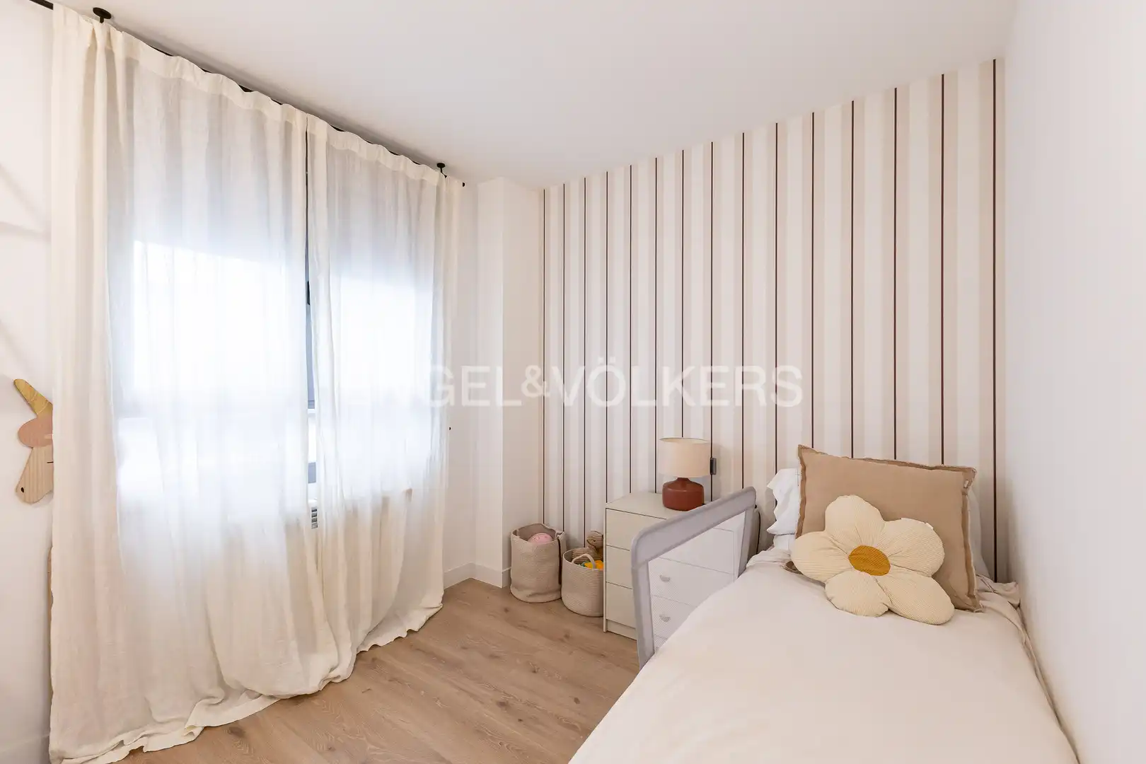 Bedroom of Ground floor for rent in Madrid  with Air Conditioner, Heating and Private garden