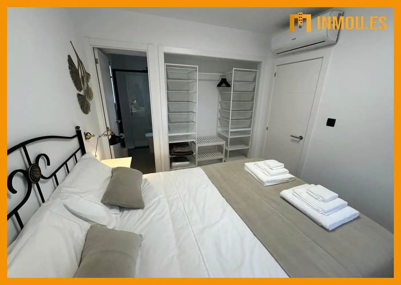 Dormitori de Apartament de lloguer en Ourense Capital  amb Aire condicionat, Calefacció i Moblat