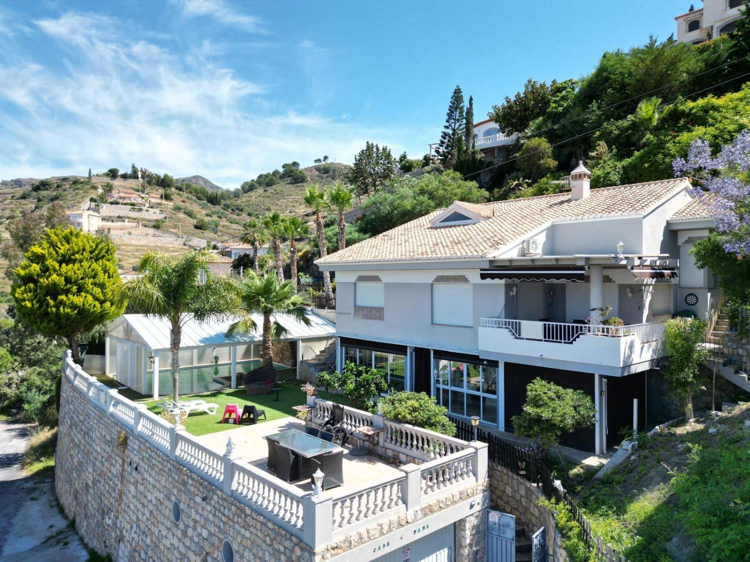 Vista exterior de Casa o chalet en venta en Almuñécar con Aire acondicionado, Calefacción y Terraza
