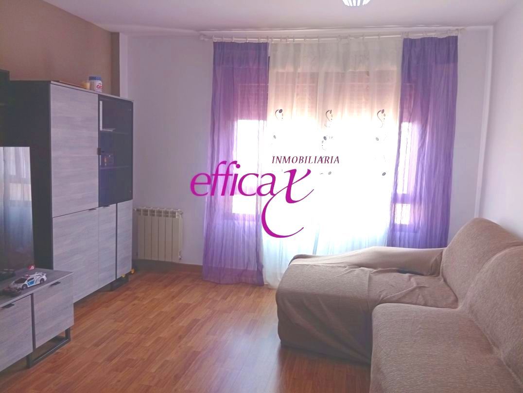 Bedroom of Flat for sale in Torrijos  with Heating