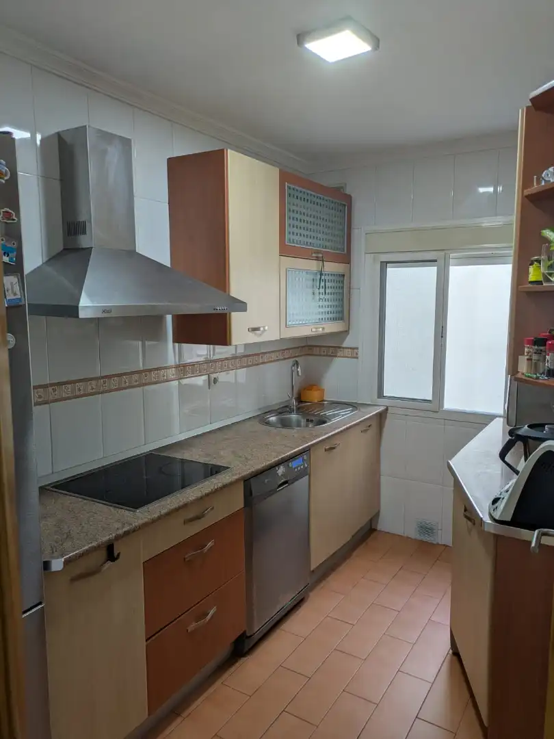 Cocina de Piso en venta en Mairena del Aljarafe con Calefacción, Parquet y Balcón