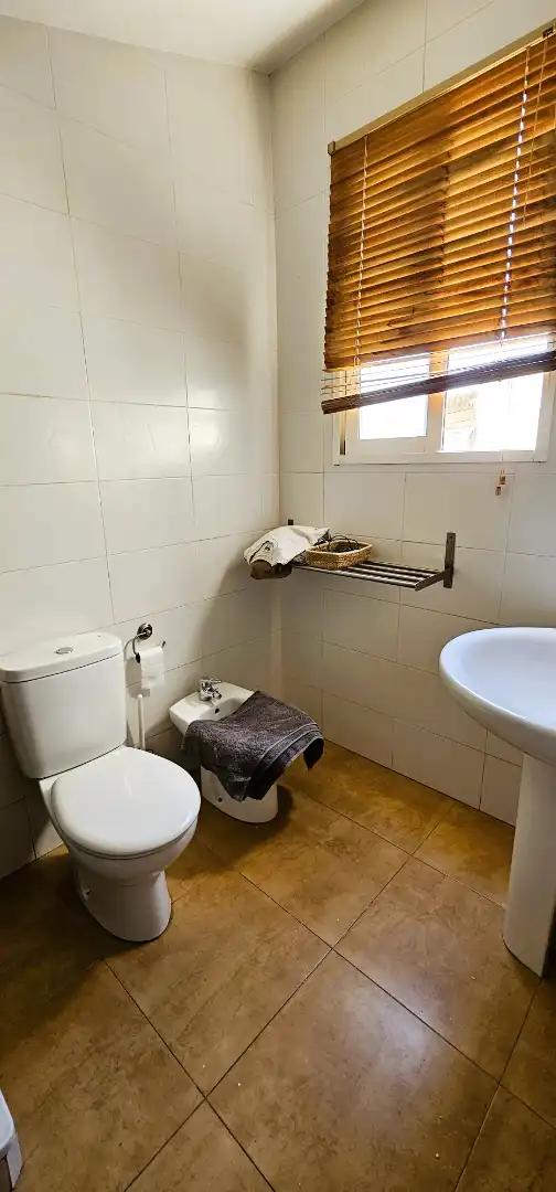 Bany de Dúplex en venda en Totana amb Terrassa, Traster i Moblat