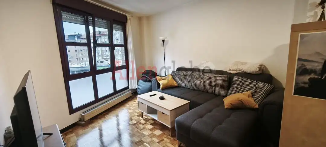 Flat for sale in Vallobín, Vallobín - La Florida