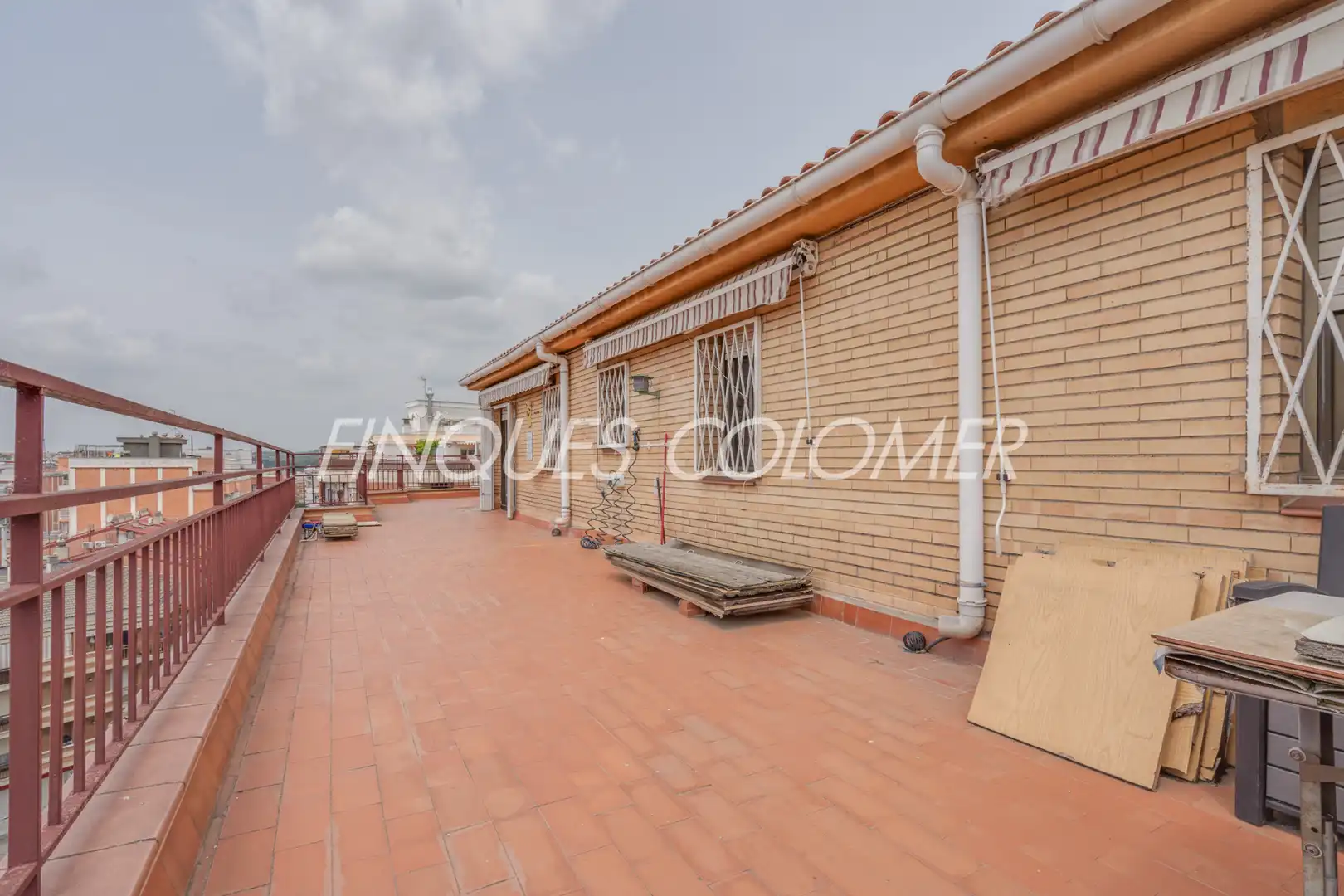 Terraza de Ático en venta en Rubí con Calefacción, Terraza y Horno