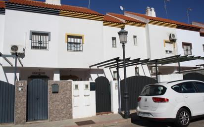 Single-family semi-detached for sale in Carrión de los Céspedes