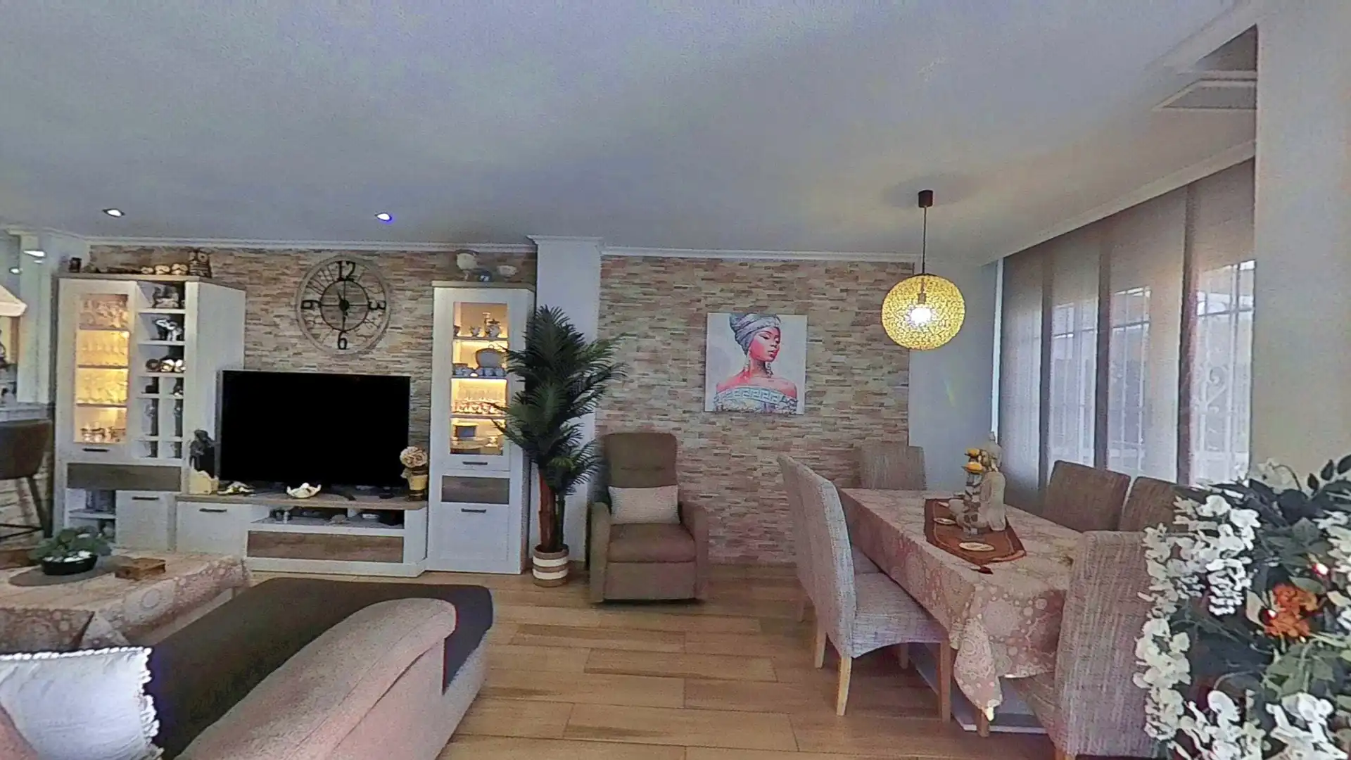 Wohnzimmer von Einfamilien-Reihenhaus zum Verkauf in Elche / Elx mit Klimaanlage, Heizung und Terrasse