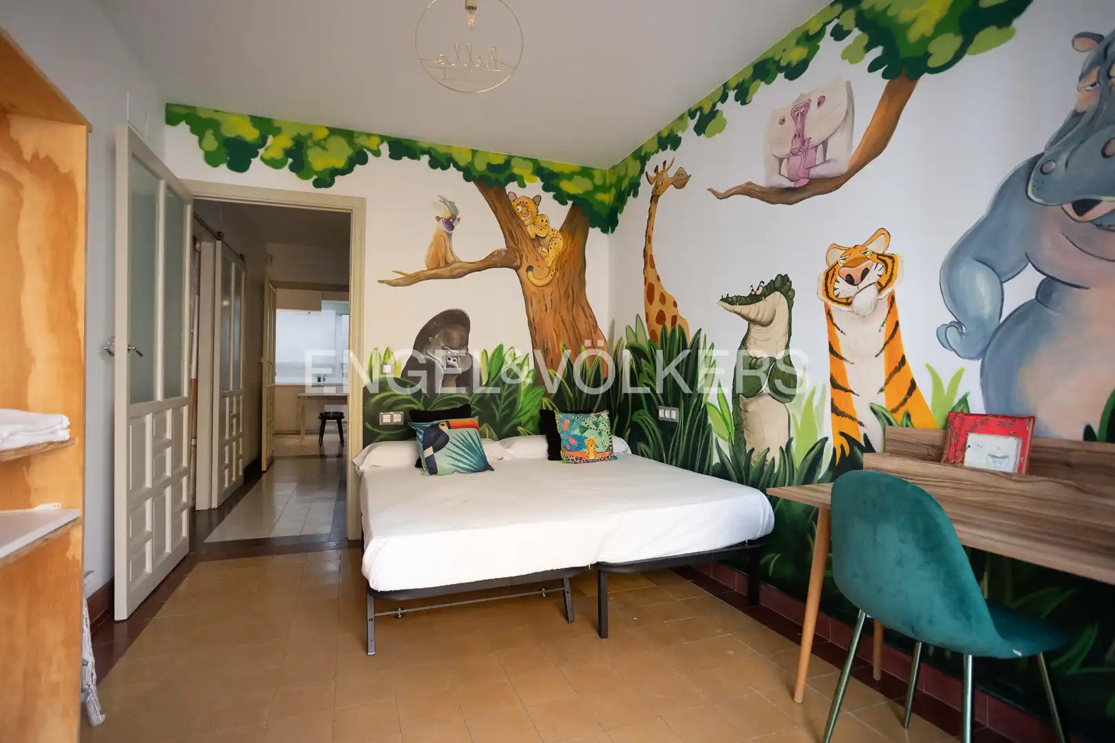 Flat with terrace to rent in Casco Antiguo, imagen 42