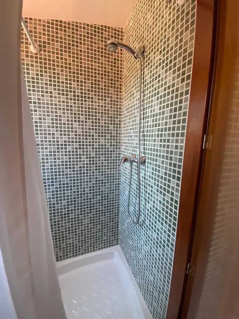 Bathroom of Detached homes for rent in Girona  with Air Conditioner, Heating and Private garden