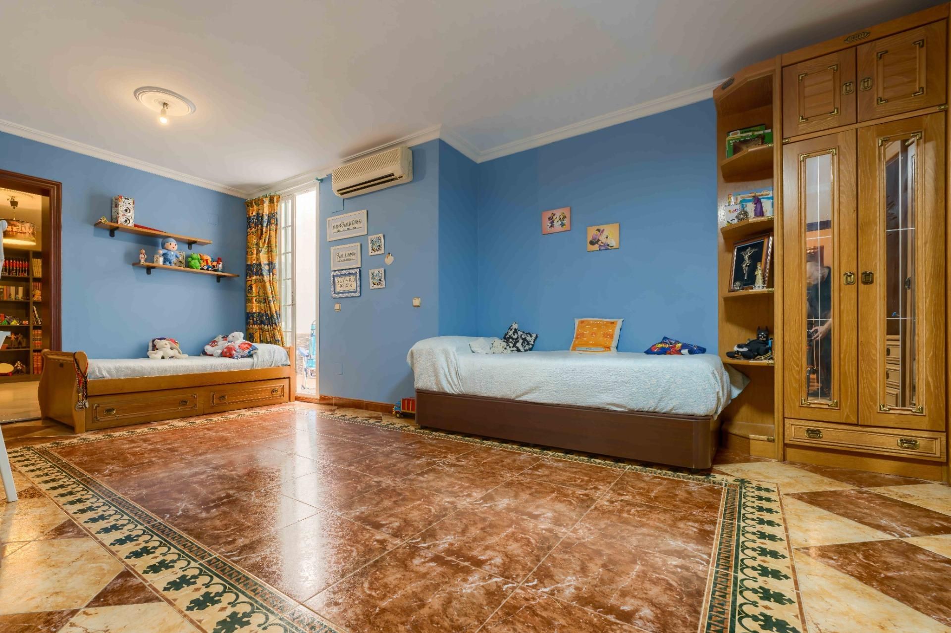 Habitación de Piso en venta en Coria del Río con Aire acondicionado, Terraza y Balcón