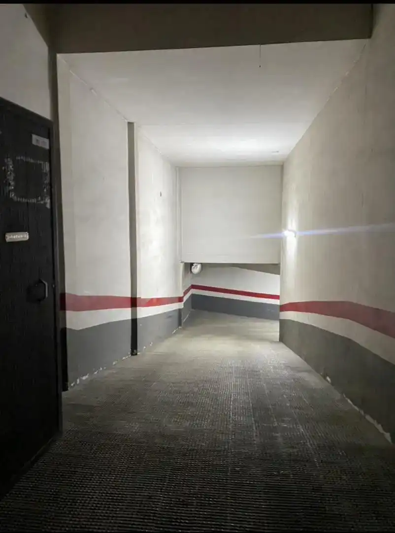 Garage for rent in Zona Alta