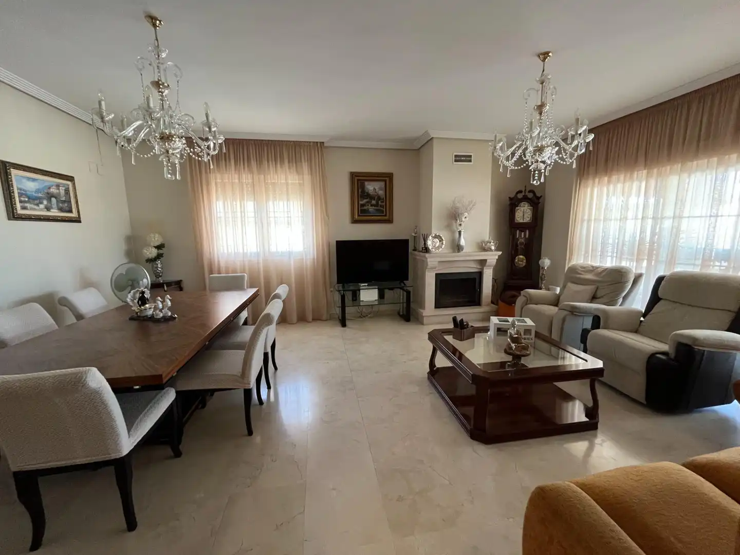 Villa mit Pool zum Verkauf in Calle MIGUEL DE MOLINA, imagen 14
