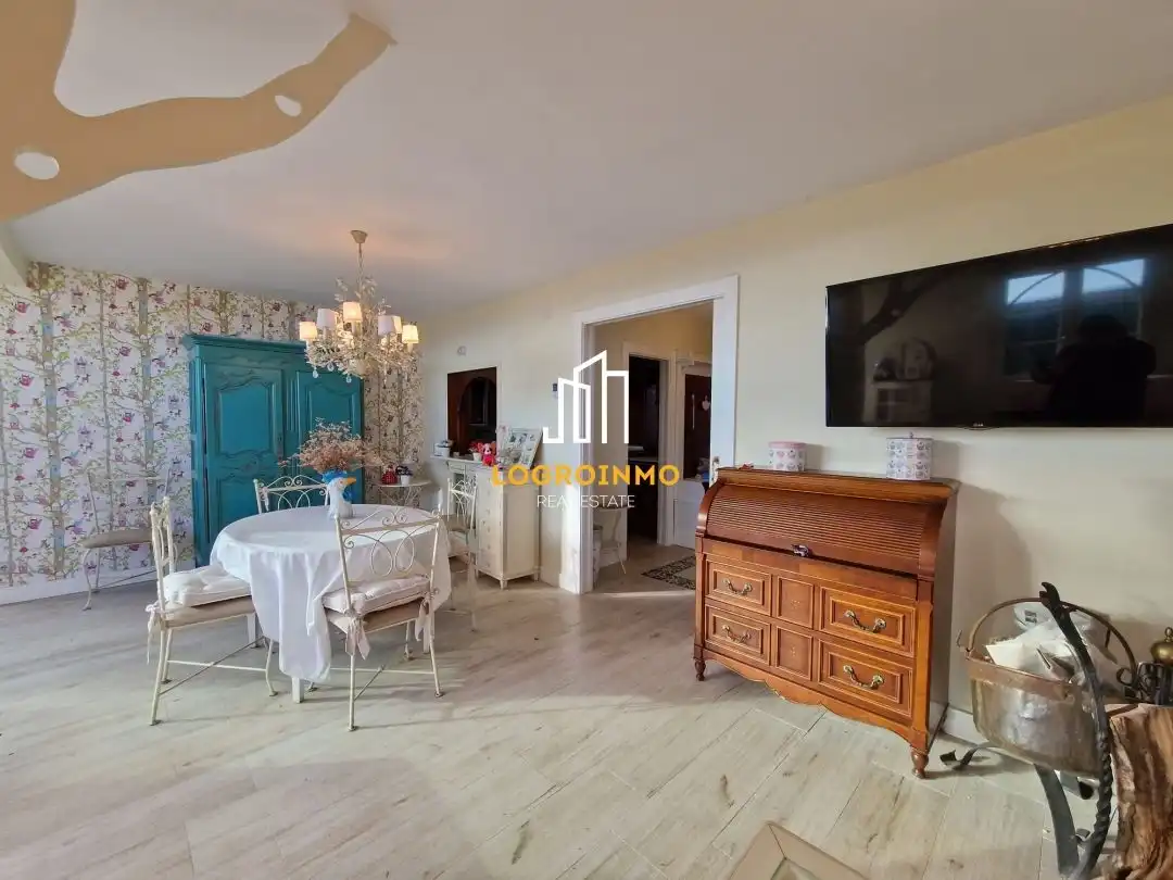 Dining room of Houses for sale in Lapoblación  with Heating, Private garden and Parquet flooring