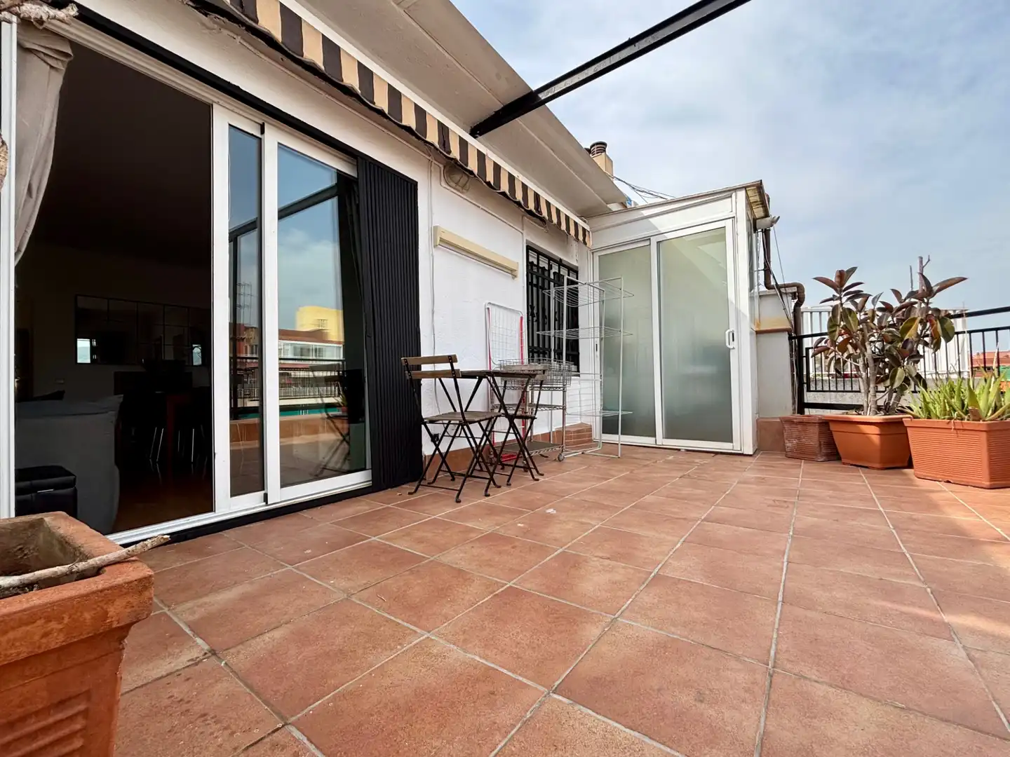 Terrasse von Dachboden zur Miete in Barcelona mit Klimaanlage, Heizung und Parkett