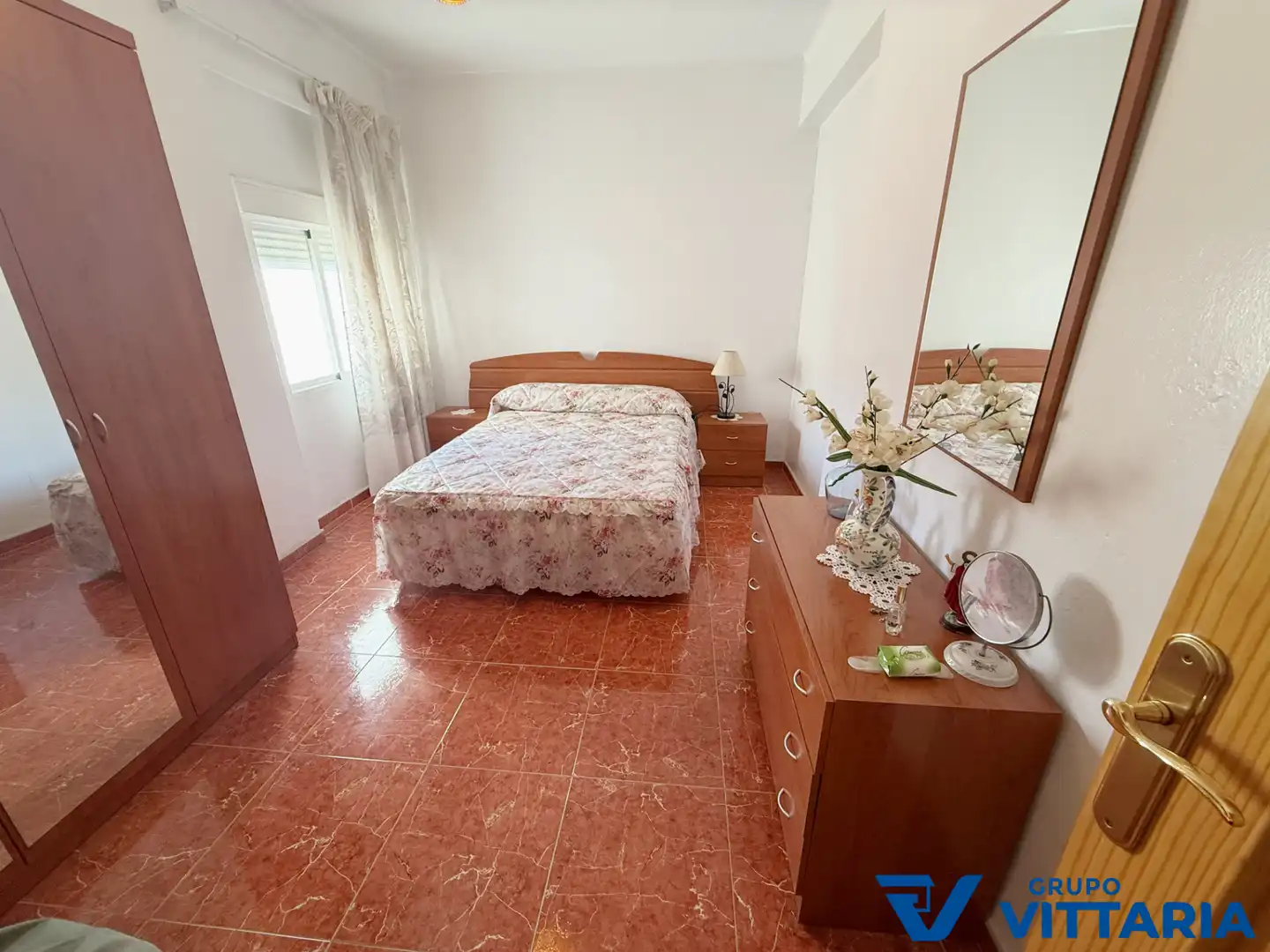Piso con terraza en venta en Calle Calzada de Castro, imagen 4