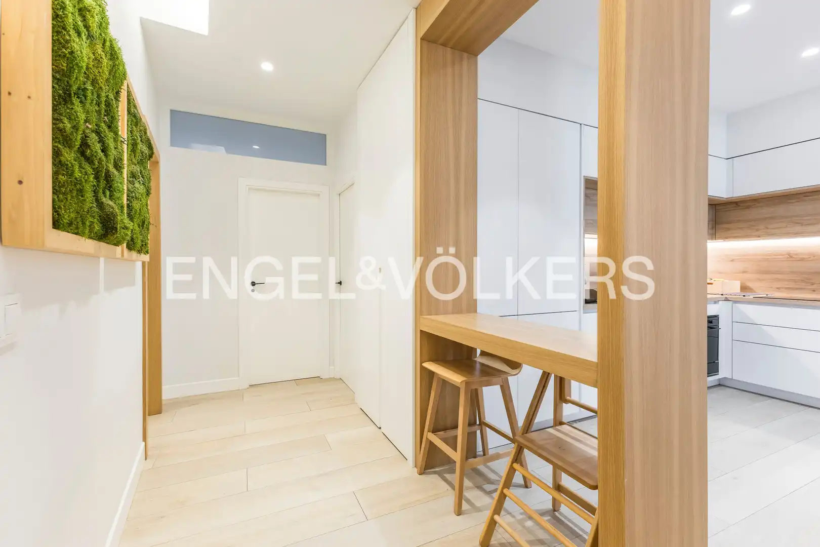 Flat for sale in Madrid  with Air Conditioner, Heating and Storage room