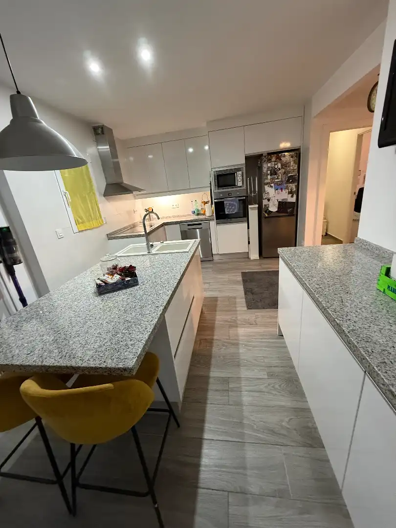 Cocina de Piso en venta en Alcalá la Real con Calefacción, Trastero y Amueblado