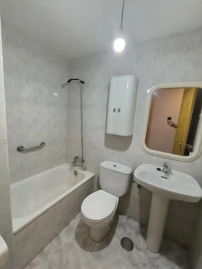 Bathroom of Flat for sale in Villaviciosa  with Heating, Terrace and Storage room