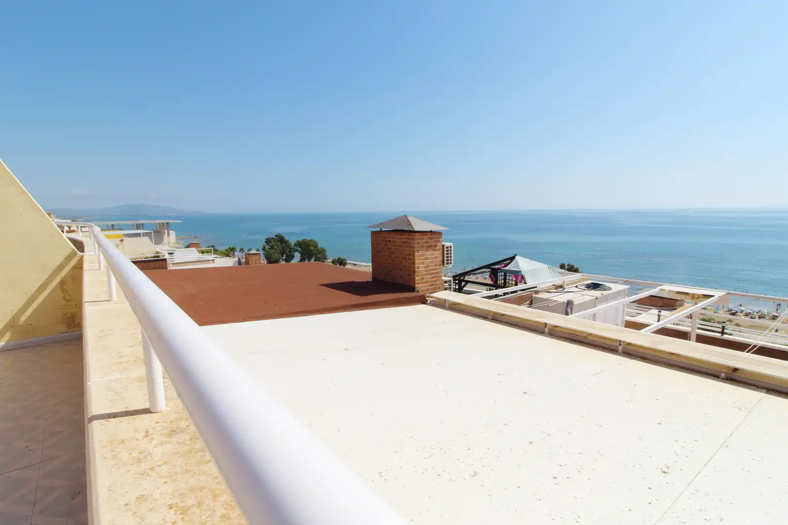 Terrassa de Apartament en venda en Oropesa del Mar / Orpesa amb Terrassa, Piscina i Moblat