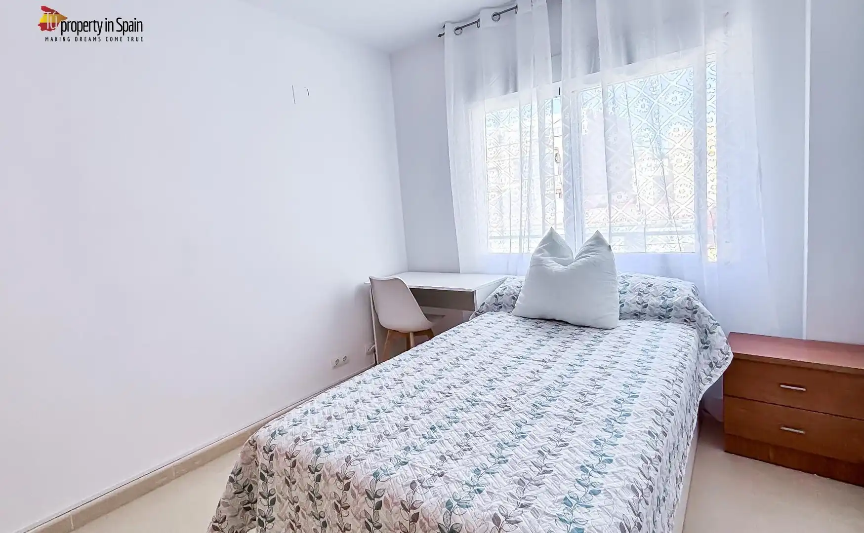 Bedroom of Flat for share in Alicante / Alacant