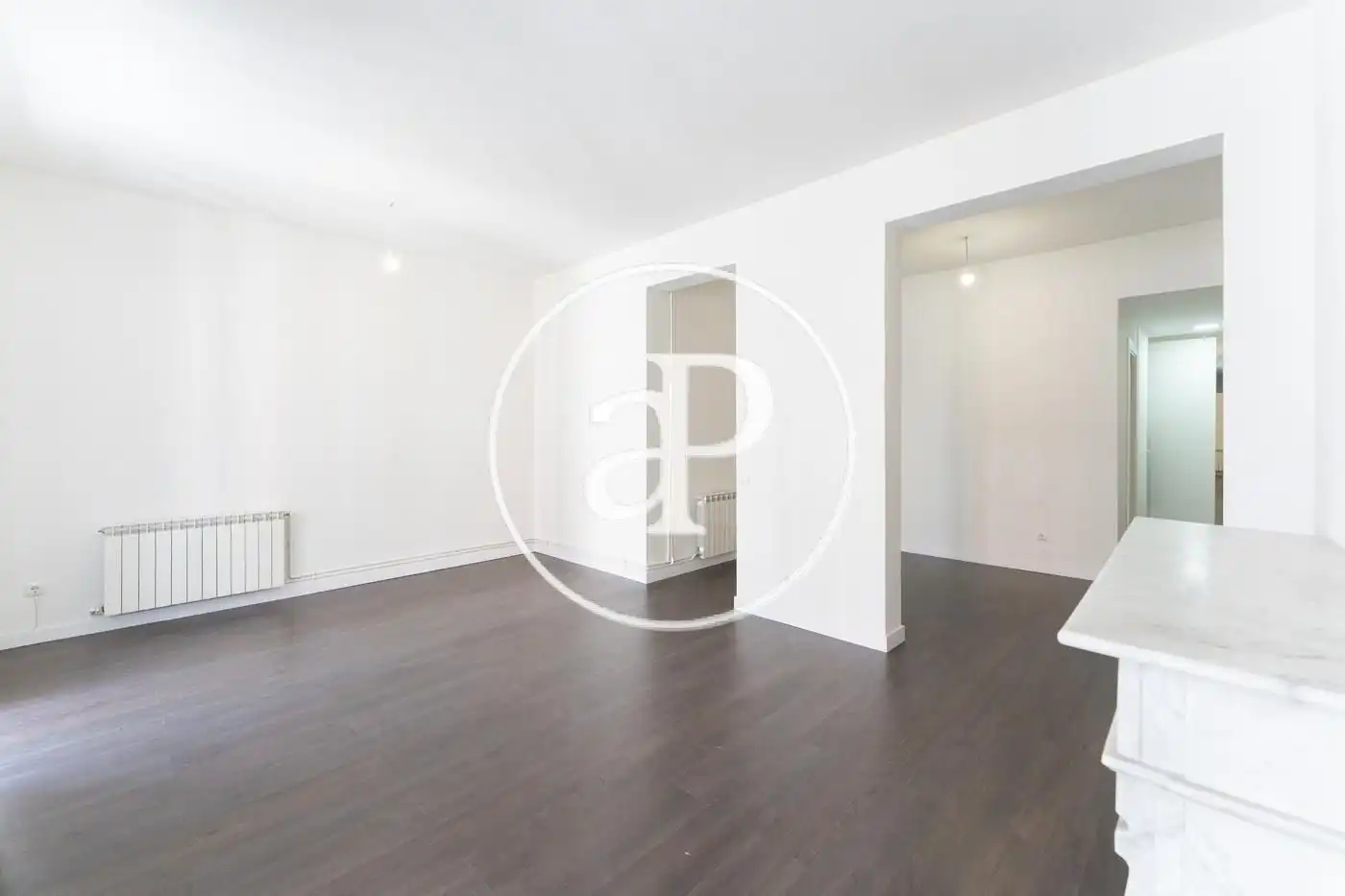 Living room of Flat for rent in Madrid  with Air Conditioner, Heating and Balcony