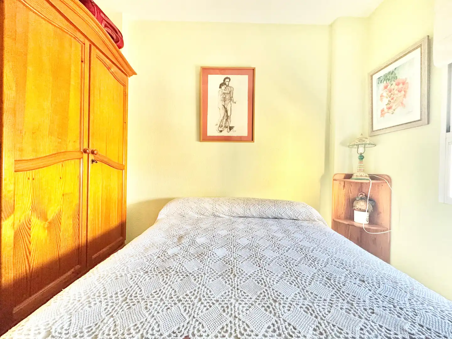 Dormitori de Apartament de lloguer en Canet d'En Berenguer amb Aire condicionat, Terrassa i Moblat