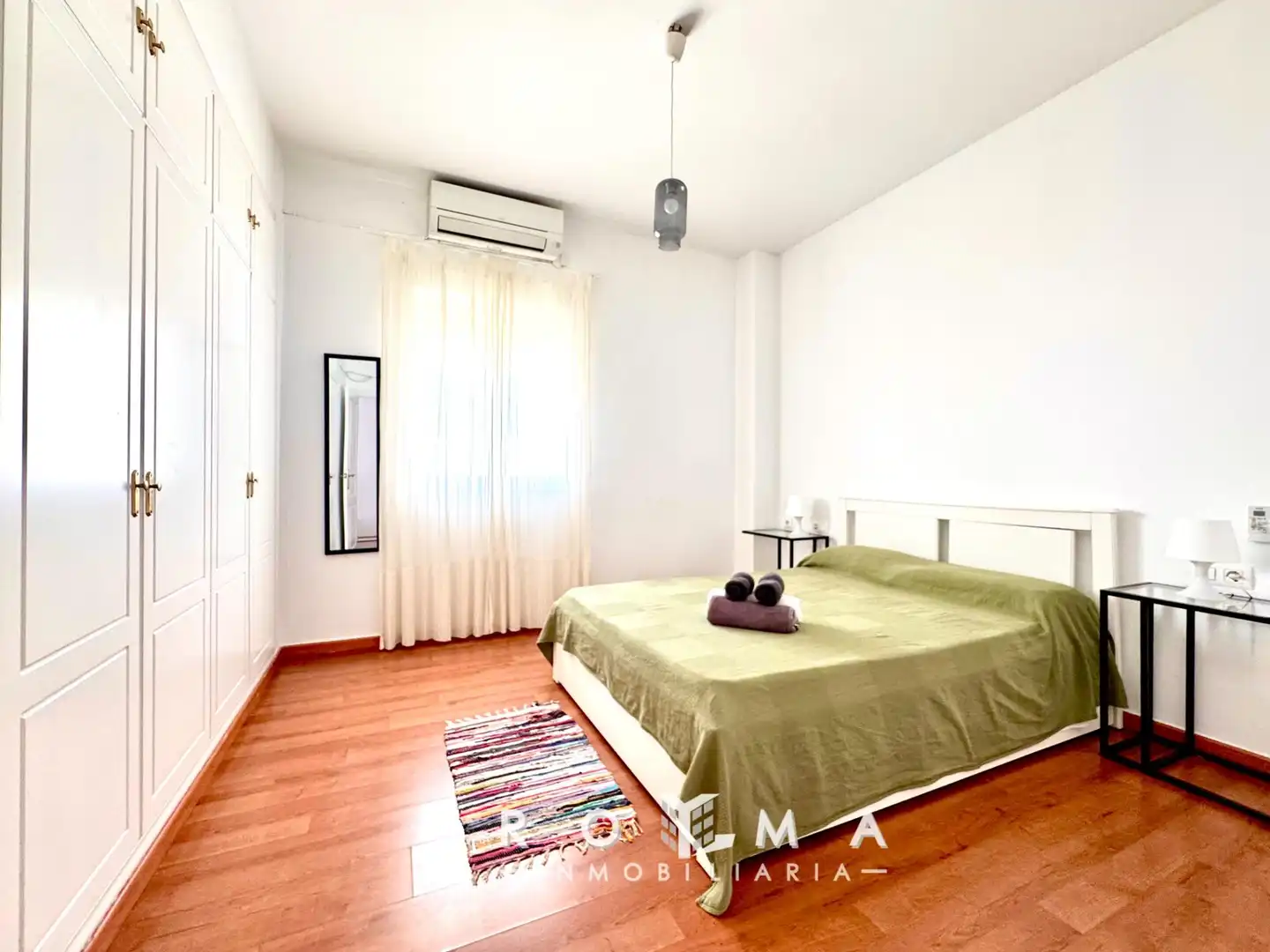Habitación de Piso en venta en Espartinas con Aire acondicionado y Amueblado