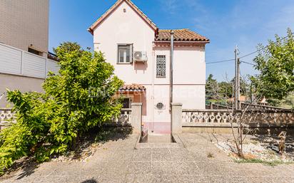 Exterior view of House or chalet for sale in Montcada i Reixac  with Air Conditioner, Heating and Private garden