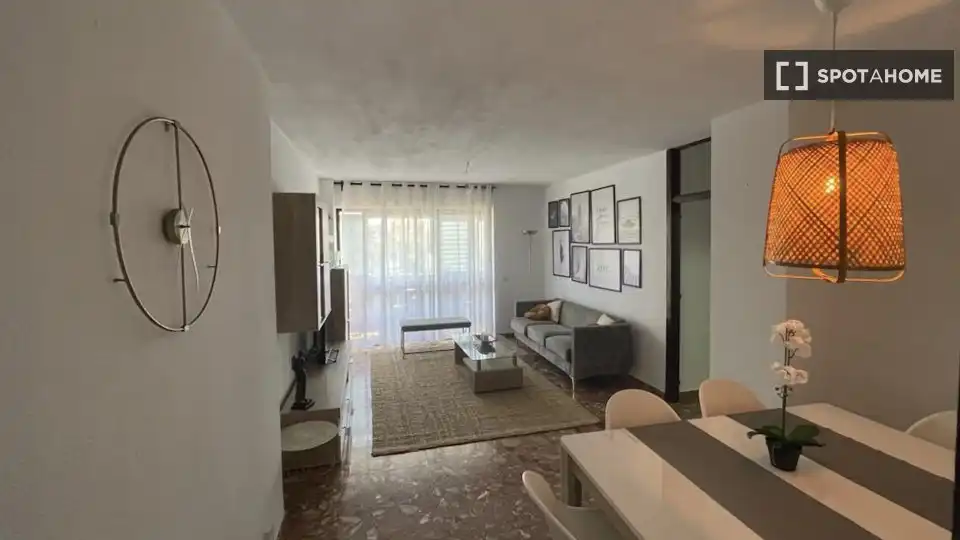 Room in Martiricos - La Roca - La Rosaleda