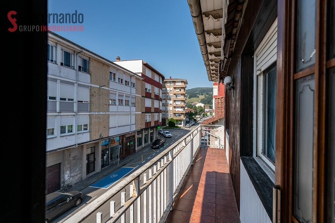 Exterior view of Flat for sale in Los Corrales de Buelna   with Heating and Balcony